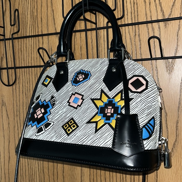 Rare limited edition Louis Vuitton Epi azteque Alma BB - Picture 2 of 16
